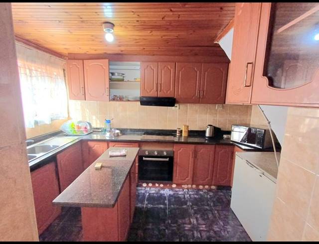 2 BEDROOM HOUSE FOR SALE IN STONEBRIDGE